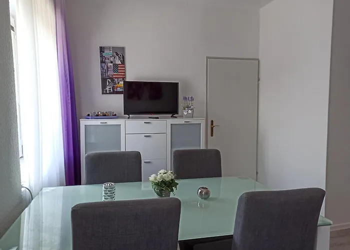 Casa Lauda In * Bad Voeslau